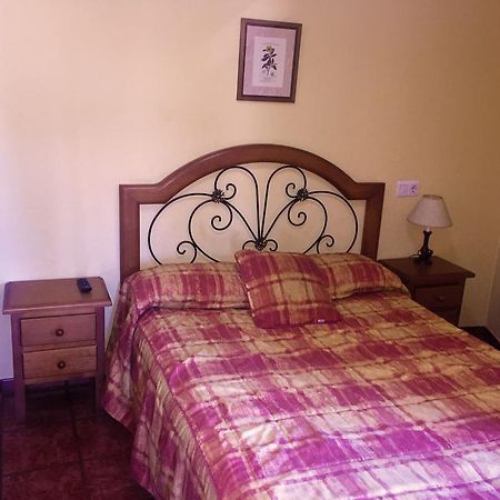 Hostal Bar Stop Hotel Velilla del Rio Carrion Exterior foto