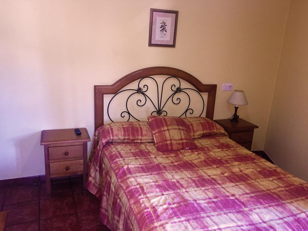 Hostal Bar Stop Hotel Velilla del Rio Carrion Exterior foto